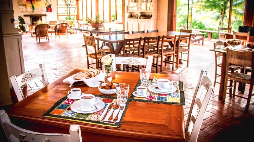 Mesa de café na Fazenda Santa Teresa