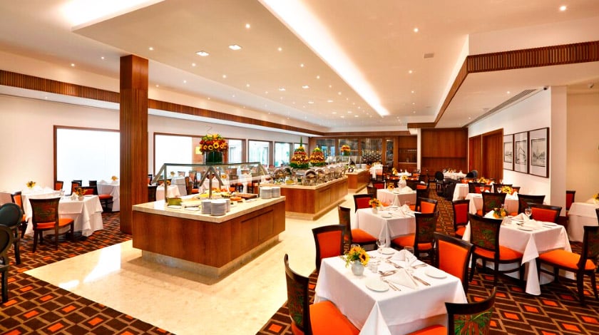 Restaurante Vila Royal, do Royal Palm Plaza Resort