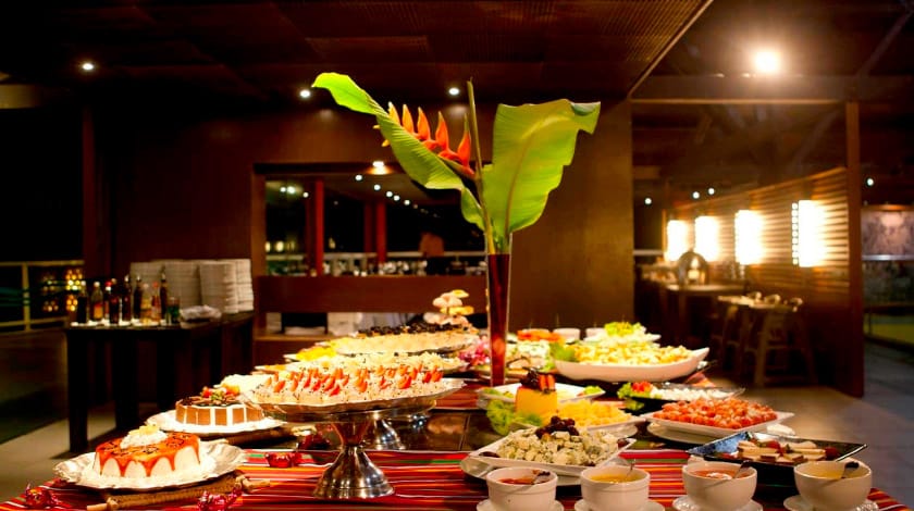 Buffet de restaurante nos resorts Enotel