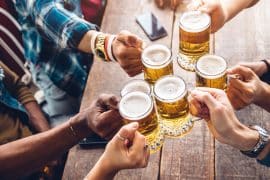 Rota da cerveja: 7 destinos no Brasil para quem é fã da bebida